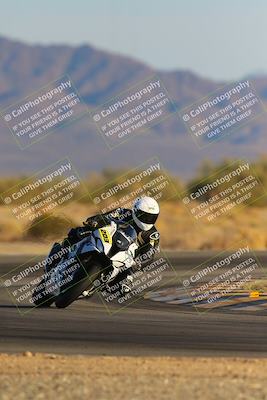 media/Dec-16-2023-CVMA (Sat) [[bb38a358a2]]/Race 11 Amateur Supersport Open/